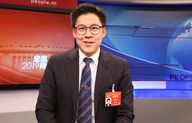 全國政協(xié)委員、香港各界青少年活動委員會執(zhí)行主席霍啟剛：推動年輕人積極參與國家發(fā)展進(jìn)程